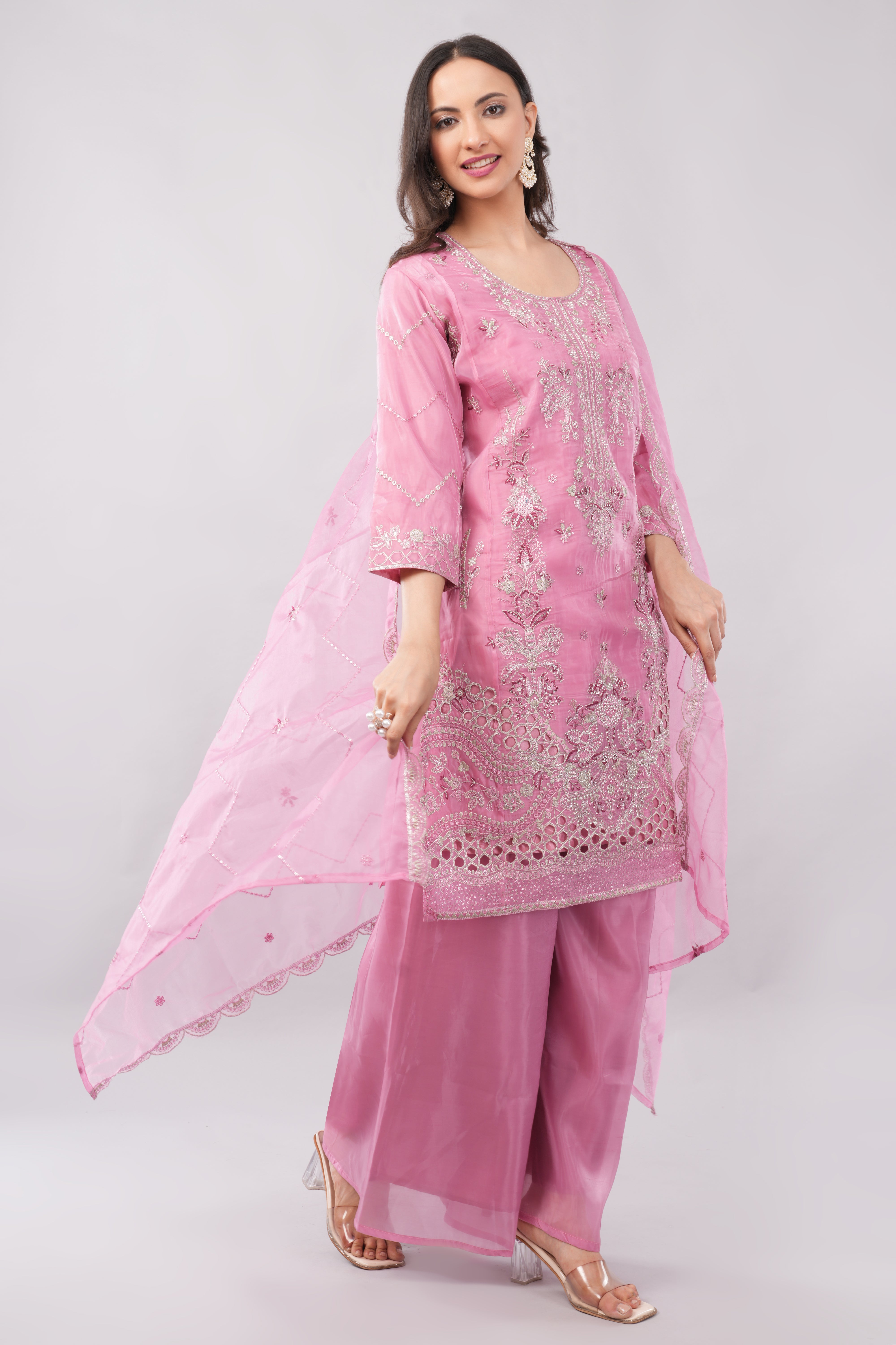Pink kurta sets with Dupatta Secondary image